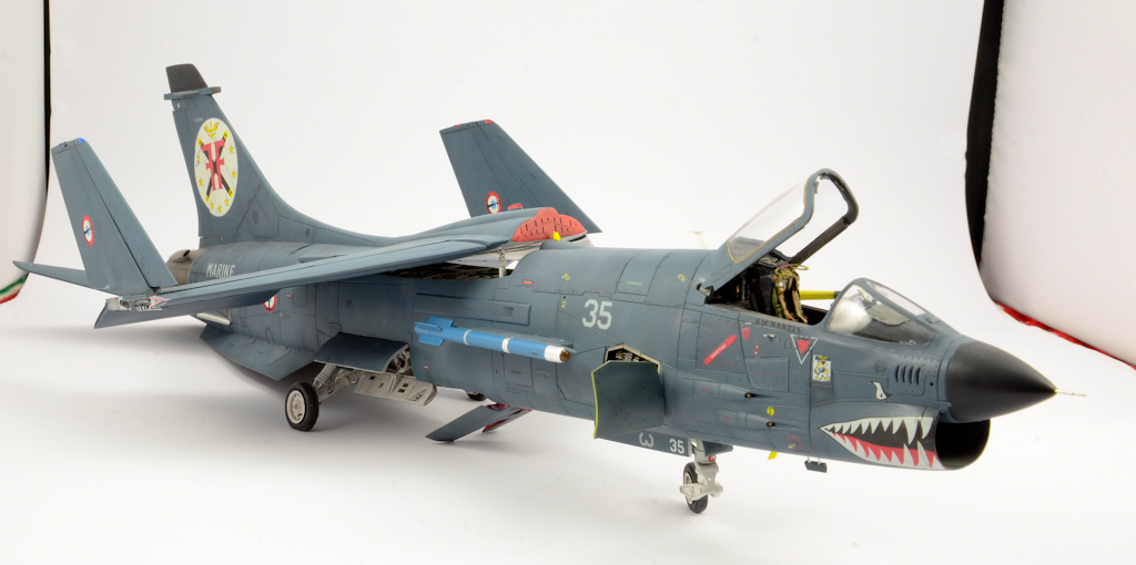 F8E (FN) Crusader, Hasegawa 1/48e Crusader-106