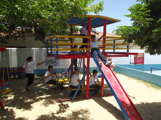 Sistema Colégio e Curso, Rua Francisco Ferreira Neves, 315 - Conj. Hab. Augusto Severo, Parnamirim - RN, 59146-180, Brasil, Colégio_Privado, estado Rio Grande do Norte