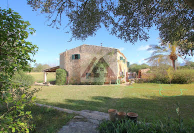 Villa with pool and terrace 9