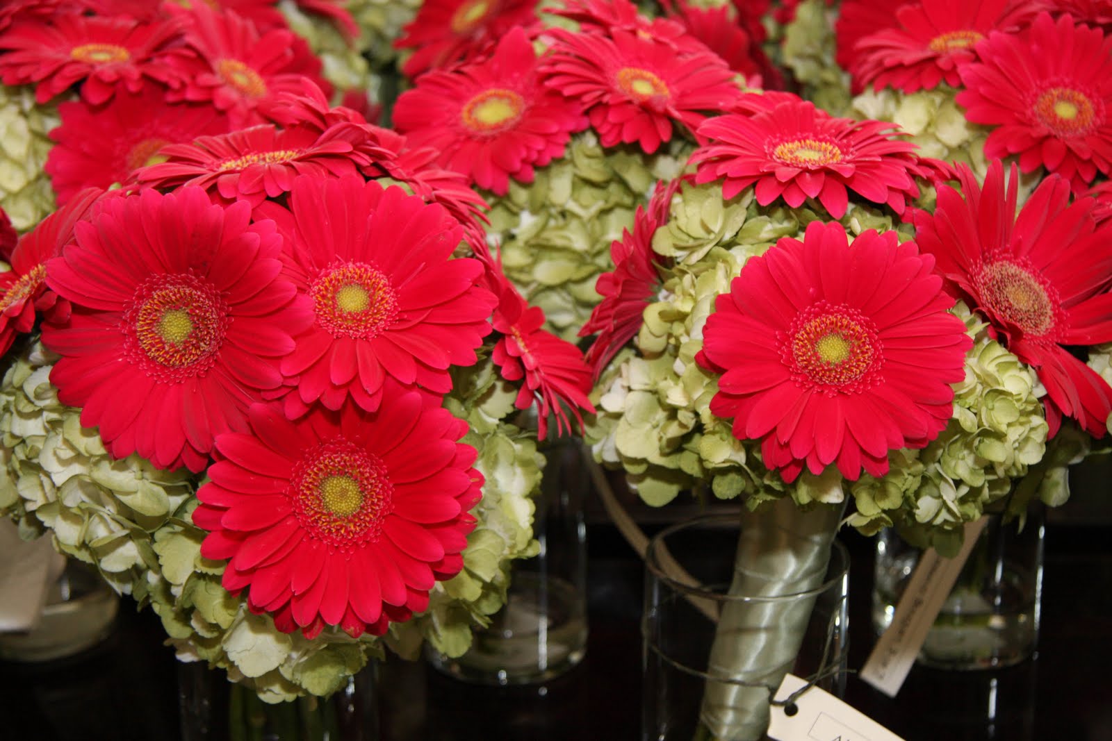 elegant gerbera daisy wedding