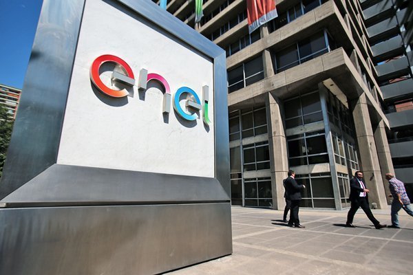 ​Enel Chile propone nueva estructura para potenciar servicios de e-movilidad. 