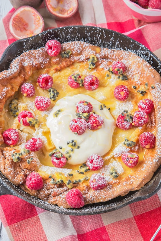 raspberry-passion-fruit-dutch-baby-8