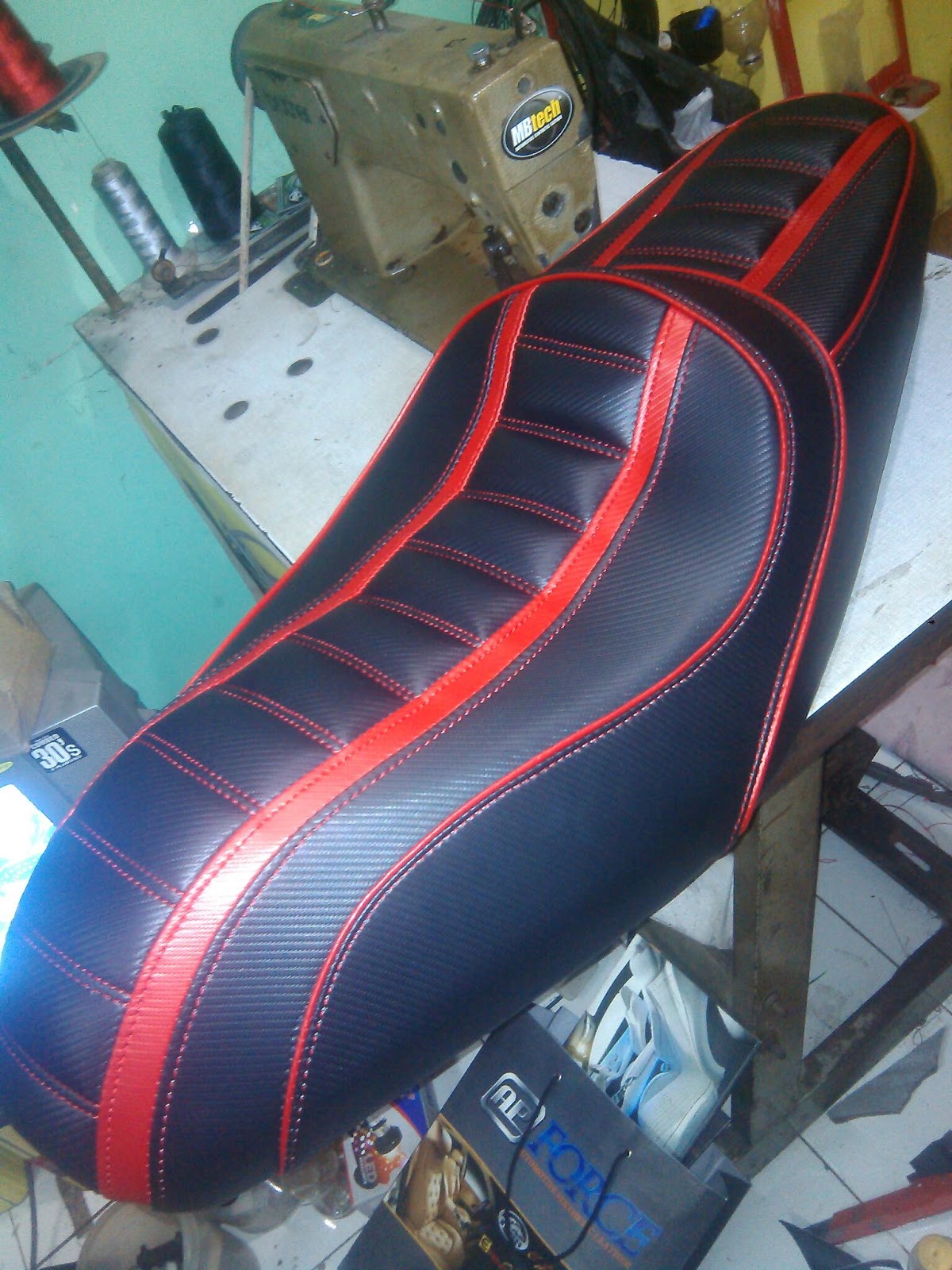 Jok Motor RedBlack Jok Yamaha Xeon