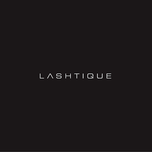 Lashtique Eyelash Extensions Courses Eastbourne logo