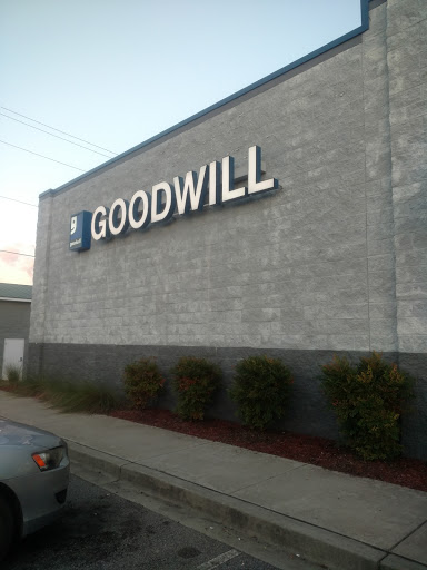 Thrift Store «Goodwill», reviews and photos