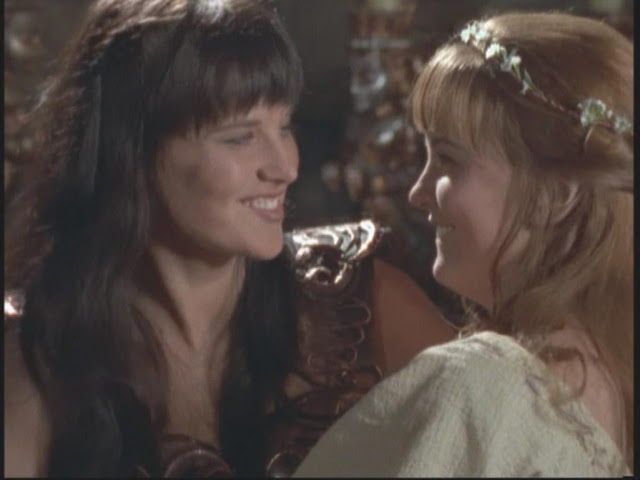 Xena et Gabrielle - Page 27 XENA_S2_DVD2-6