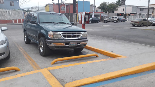 Cajero Automático Banorte, Diamante 364, Los Alamos, 22110 Tijuana, B.C., México, Cajeros automáticos | BC