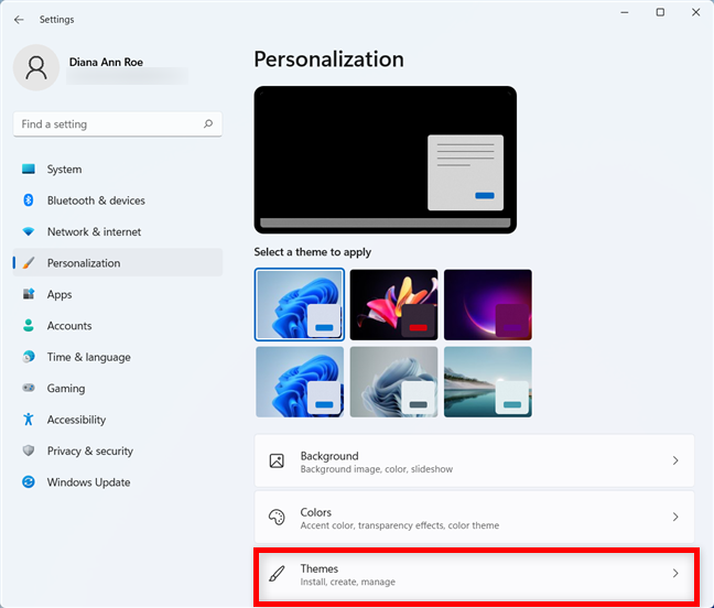 เข้าถึงส่วนธีมจากแท็บ Personalization