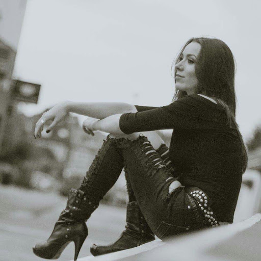 Naomi Winter Age, Phone Number, Address, Contact Info, Public Records