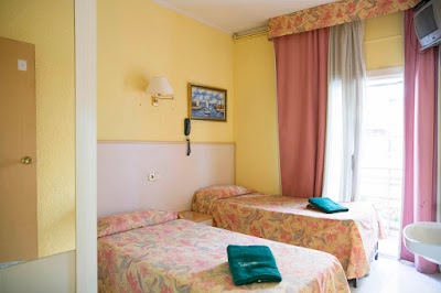 Photos of Hostal Alhambra Tarragona