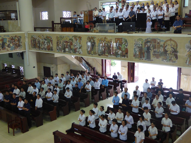 TTTH Sedes Sapientiae: Thánh lễ tạ ơn bế giảng năm học 2015-2016