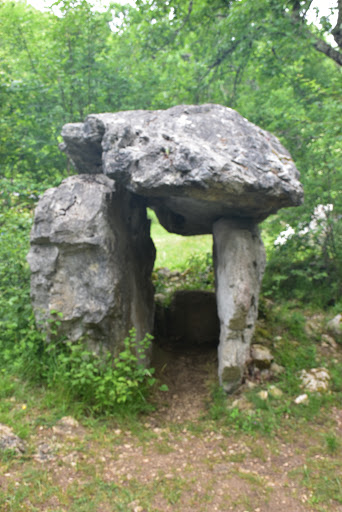 dolmen 2