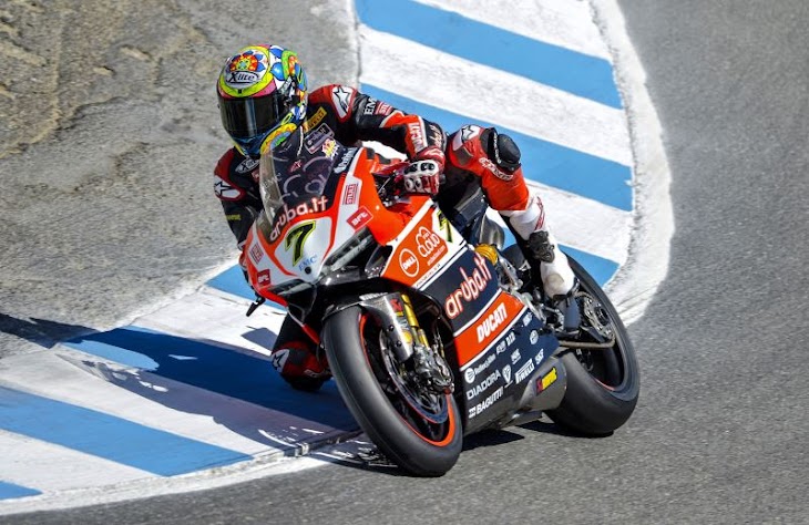 sbk-2015-laguna-seca-race1-davies.jpg