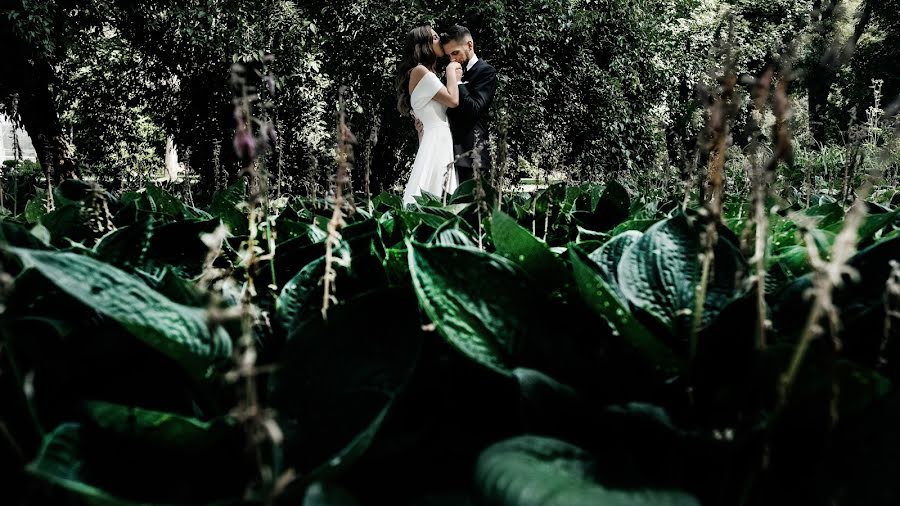 Fotógrafo de casamento Martynas Ozolas (ozolas). Foto de 12 de dezembro 2020