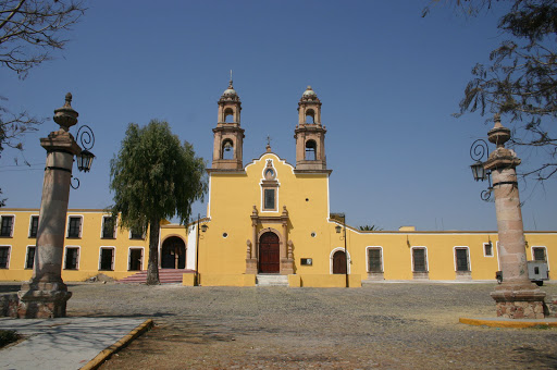 Templo El Refugio, Calle Independencia 1010, El Refugio, 47470 Lagos de Moreno, Jal., México, Iglesia católica | JAL