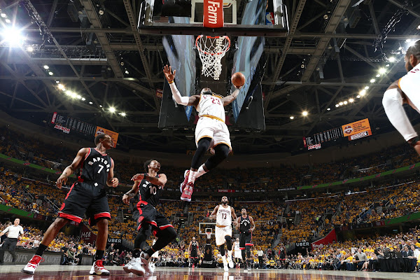 The King Rocks His 32nd LeBron 14 PE in Game 1 Win Over Raptors