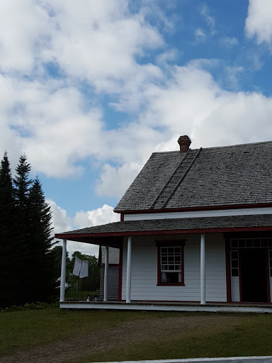 The Theriault Farm (1890) - laundry on a line! From Acadian History Comes Alive in a New Brunswick Village