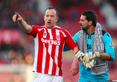 VIDEO: Charlie Adam was niet aan zijn proefstuk toe!