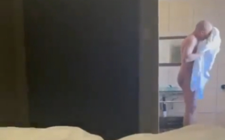 LEAKED PENIS NUDE: Lulo Cafe's small dick gets leaked via live video at a  hotel