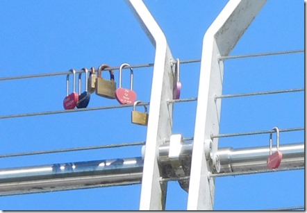 6 with love locks