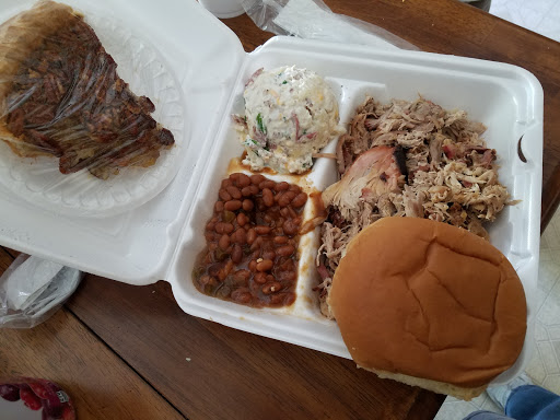 Barbecue Restaurant «Big Man BBQ», reviews and photos, 211 N Broadway, Glasgow, KY 42141, USA