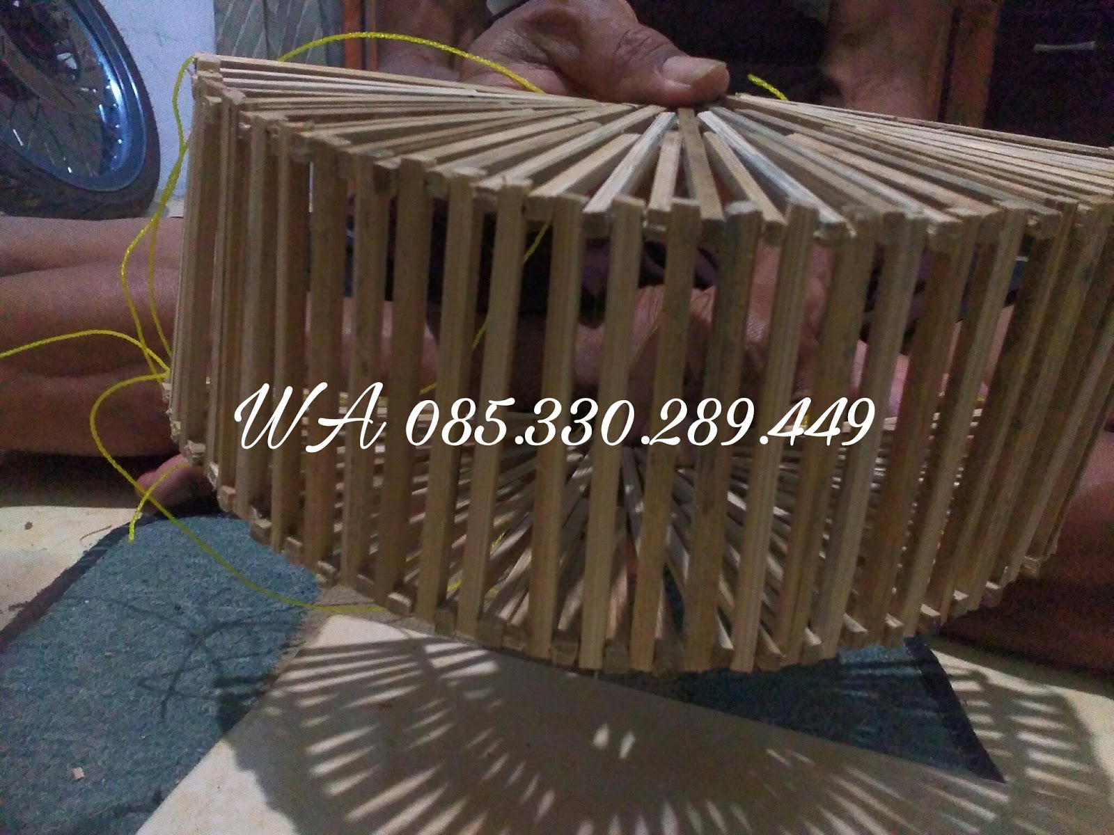  Kerajinan  Souvenir Dari Kayu Limbah Kerajinan  bambu  