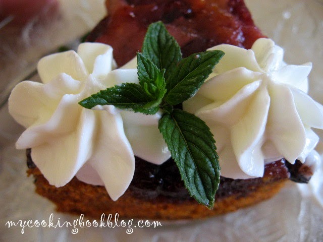 Обърнат кейк с череши