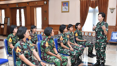 Bangkitkan Semangat Pengabdian dan Kehormatan Prajurit Kowal, Capaja Wanita AAL Angkatan Ke-68 Terima Pembekalan