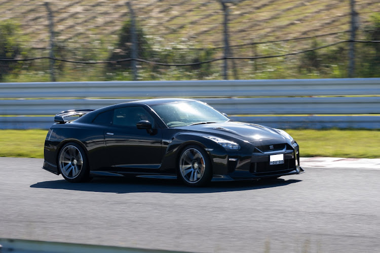 NISSAN GT-Rのサーキットと愛車に関するカスタム事例の投稿画像2枚目