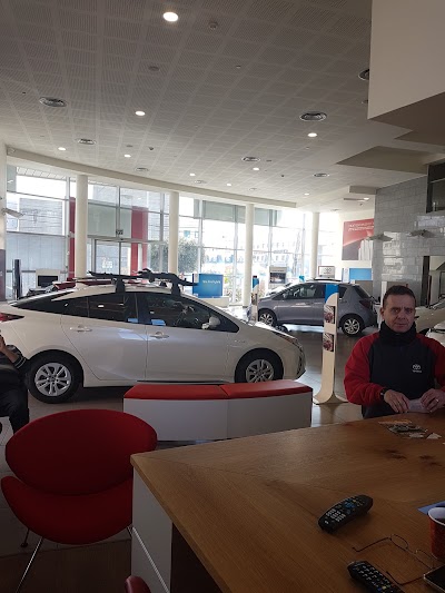 Photos of Toyota brothers Partos