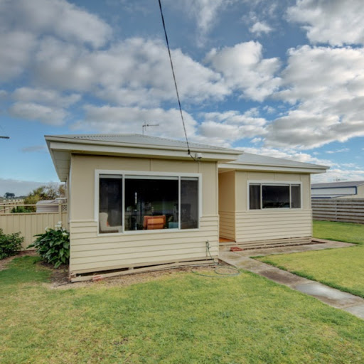 PORT FAIRY HOUSE logo