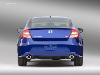 Honda-Accord_Coupe_2011_800x600_wallpaper_09.jpg