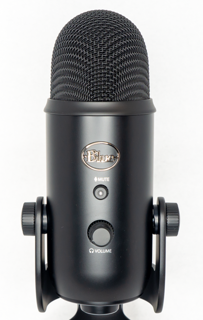 La parte frontal del micrófono Blue Yeti