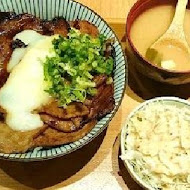 滿燒肉丼食堂