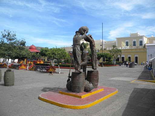 México Tequila Tours, Gojon A, Sixto Gorjón 3, Centro, 46400 Tequila, Jal., México, Agencia de espectáculos | VER