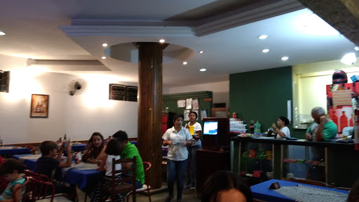 Pizzaria Bariri, R. Mato Grosso, 406 - São José, Pará de Minas - MG, 35660-126, Brasil, Pizaria, estado Minas Gerais