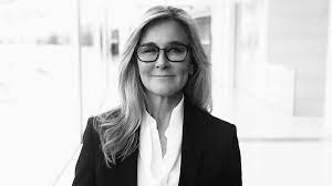 Angela Ahrendts Net Worth, Age, Wiki, Biography, Height, Dating, Family, Career