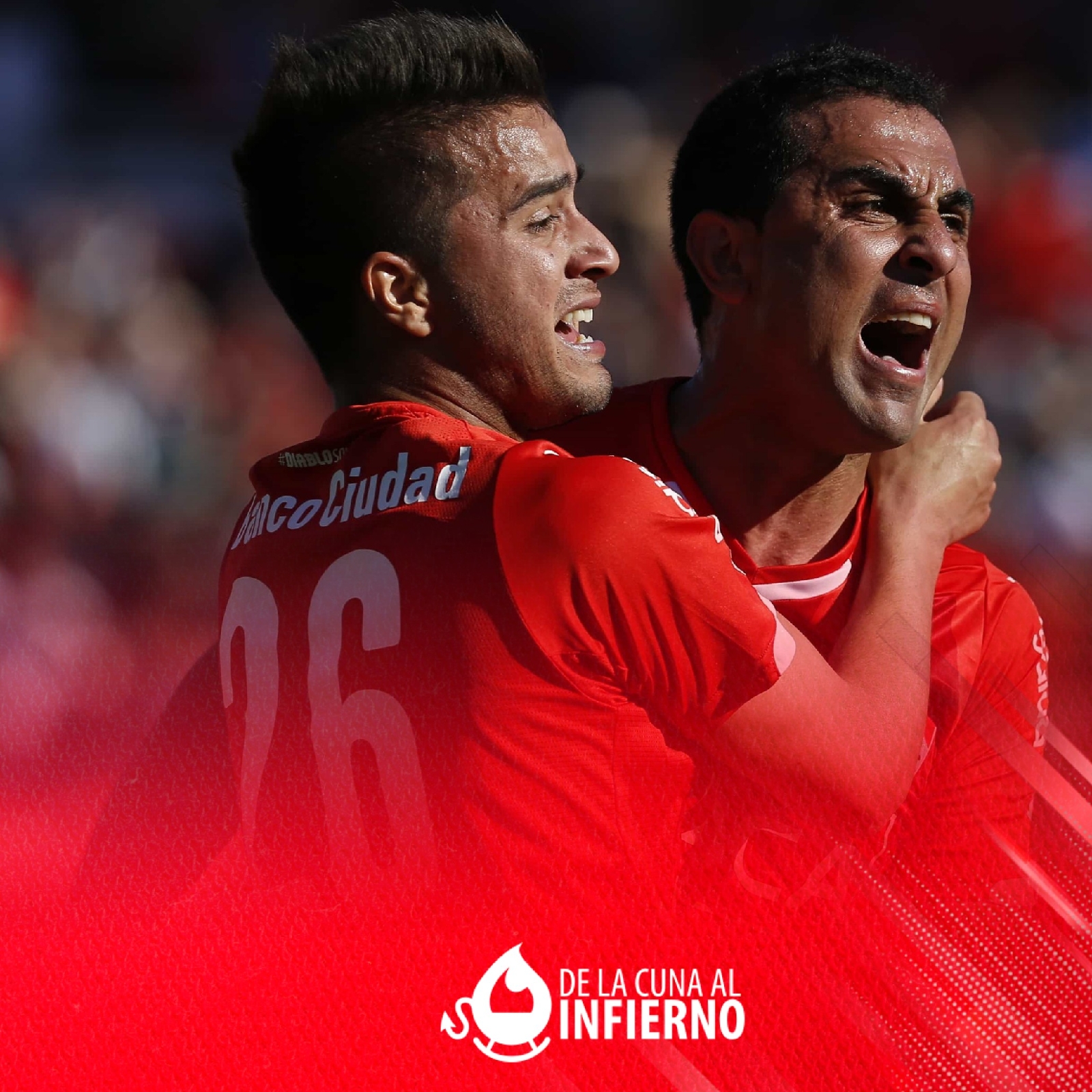 Vistieron las dos camisetas: Huracán 