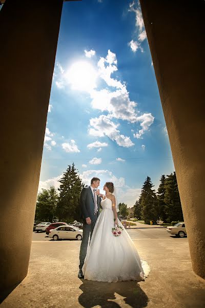 婚禮攝影師Vladislav Voschinin（vladfoto）。2015 4月27日的照片