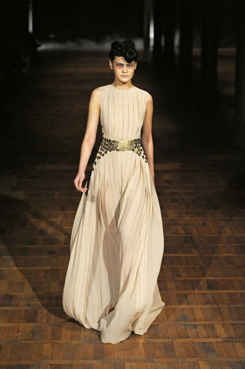 COUTE QUE COUTE: DAWID TOMASZEWSKI AUTUMN/WINTER 2012/13 WOMEN’S COLLECTION