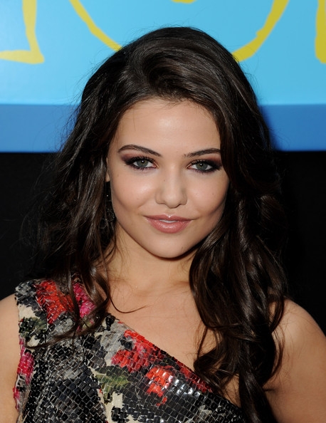 Danielle Campbell Profile Dp Pics