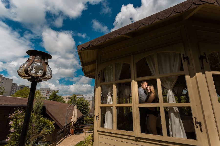 Fotografo di matrimoni Adrian Almasan (adrianalmasan). Foto del 15 maggio 2019