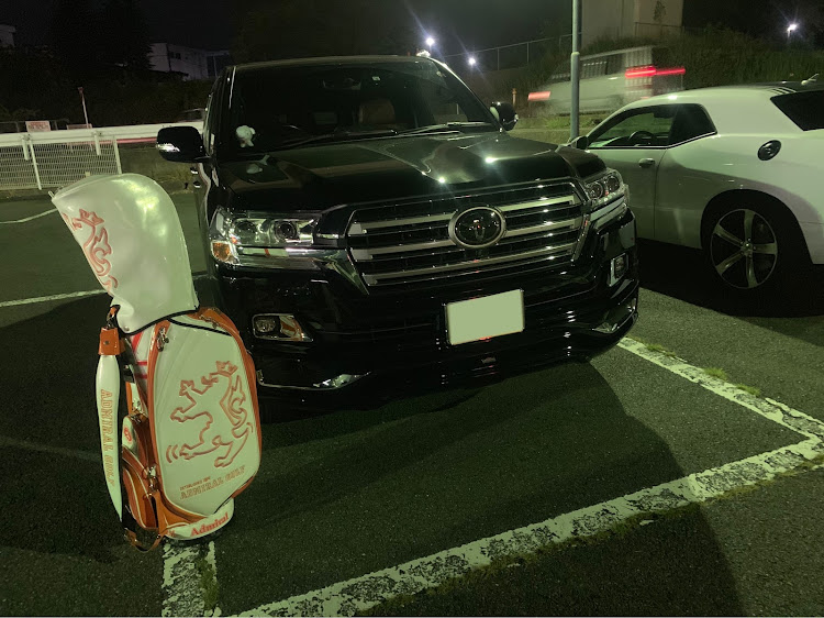 ランドクルーザーの打ちっ放し・ランクル200に関するカスタム事例の投稿画像1枚目