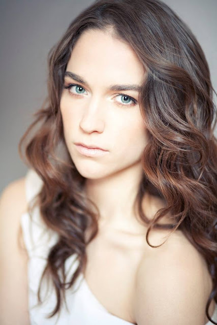 Melanie Scrofano Profile Dp Pics Melanie Scrofano