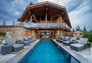 Villa with pool 6