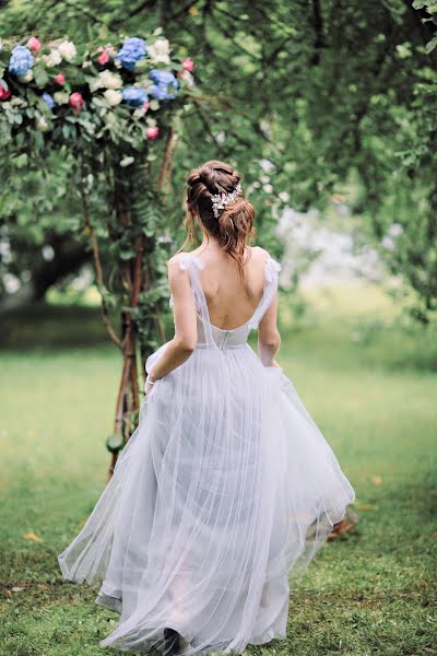 Fotógrafo de casamento Alena Antropova (alenaantropova). Foto de 1 de setembro 2017