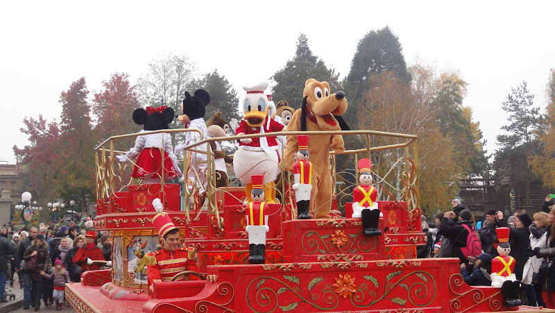 [Novembre 2013] La Cavalcade de Noël  - Page 9 DSC05757