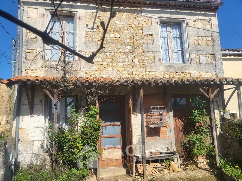 Vente maison 4 pièces 75 m² à Chazelles (16380), 94 570 €