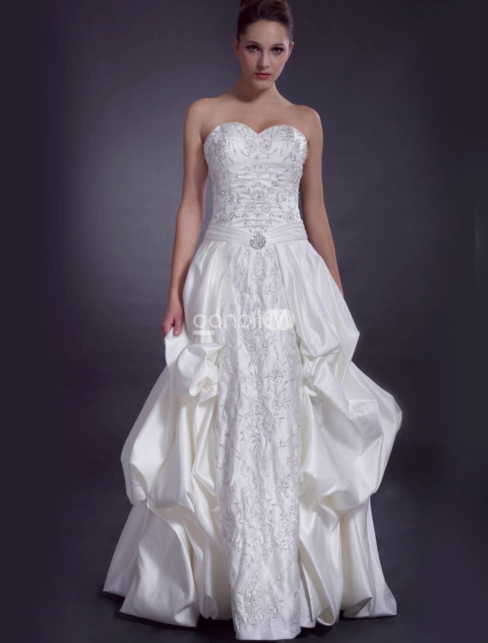 This wedding gown features its