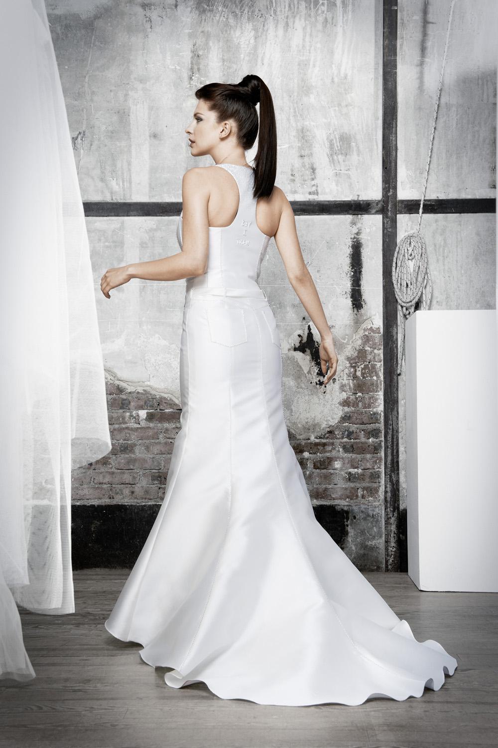 wedding dress with pockets